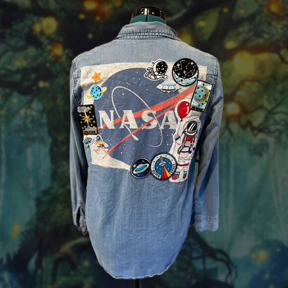Reworked NASA Chambray Shirt | GAP Sz M | Spacecore Patch Denim Button-Up - Picture 1 of 4